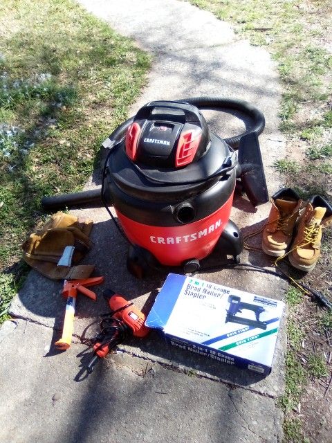 Craftsman Shop vac 16 Gallon+Tools 60.00