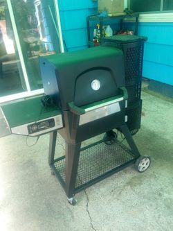 Masterbuilt Bbq smoke grill digital