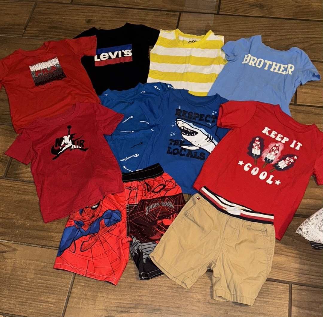 Toddler boys clothing 10pc lot size 4T/5T