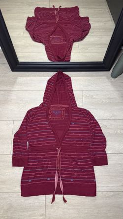Y2K 2000s Ellemenno All Over Print Maroon 3/4ths Sweater With Hood Heart Patterned Design