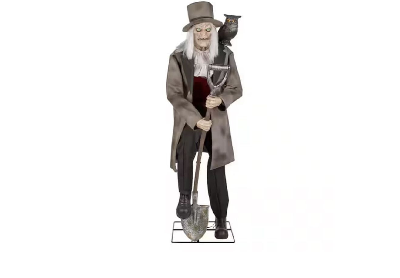 6.5 Ft Animated Grave Digger