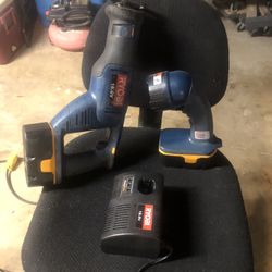 Ryobi Saw & Light & Charger