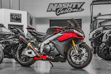 2021 Aprilia Rsv4f