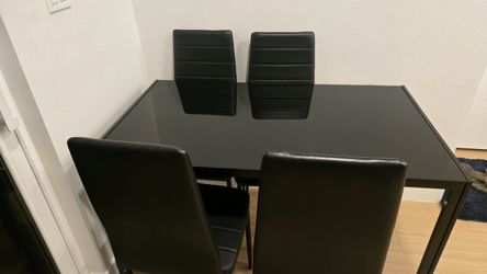 Glass dining table w/ chairs