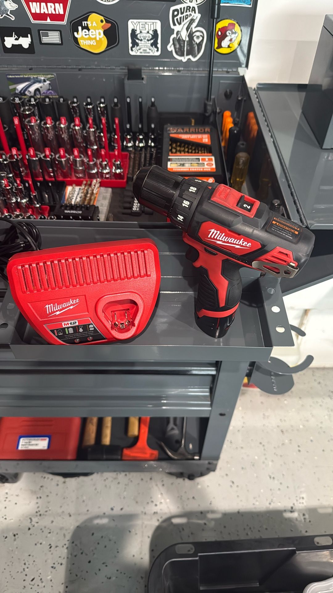 Milwaukee 3/8 Drill Driver M12 With Battery