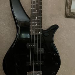 Yamaha Bass Guitar