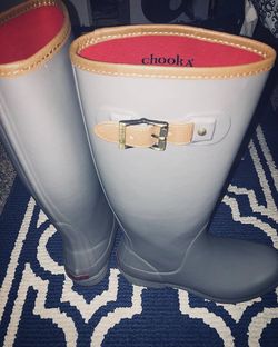 Chooka tall rain boots- stone/grey color. Waterproof SIZE 7