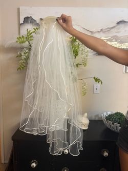White Bridal Wedding Veil with Comb