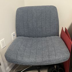 🦋🗣️🎊 Office Chair For SALE