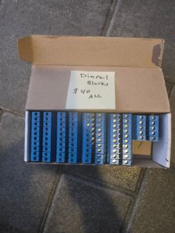 Dinrail blocks