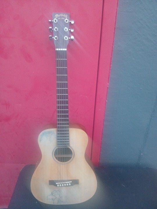 Martin LX1E GUITAR