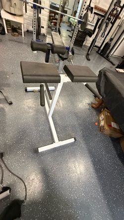 Roman chair / hyperextension bench