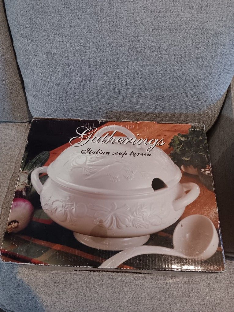 Italian Soup Tureen