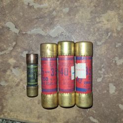 Antique Fuses. Eagle/Cefco. (4)