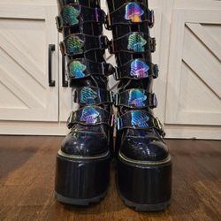 YRU holographic mushroom platforms