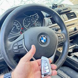 Bmw New Style Key Fob ( 328, 528, 335, 320, 428, 128, 750, 650)