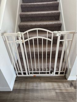 Baby gate