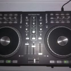 Numark Mixer