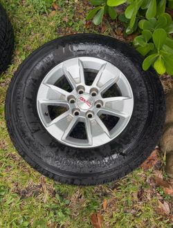 OEM GMC Yukon 17” Wheels & Tires – 265/70R17 – Great Condition