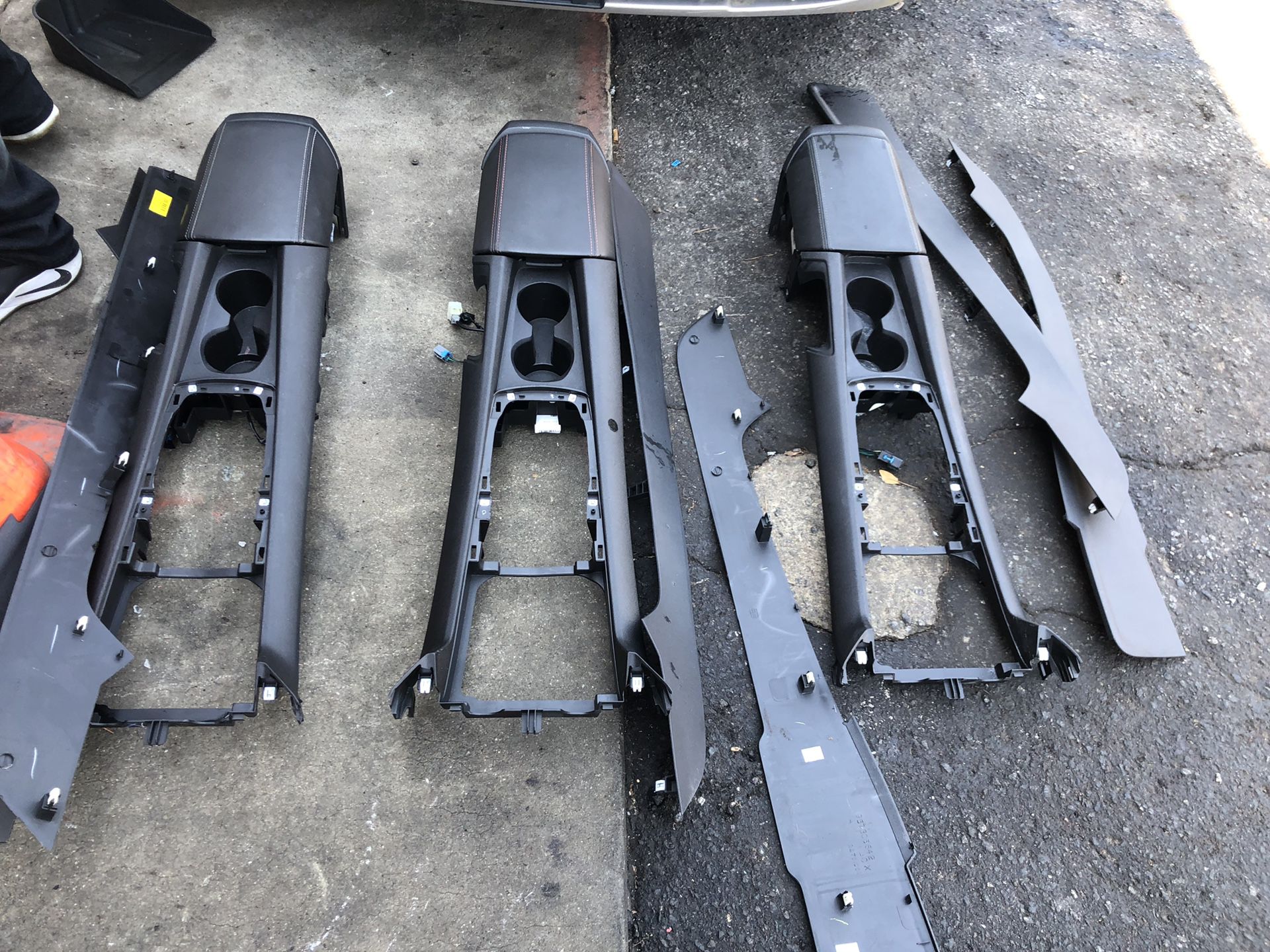 Camaro parts! ALL BODY PARTS AVAILABLE 2010 - 2019