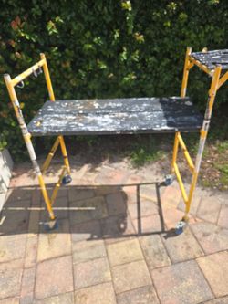 Metaltech Mini Folding Painters Scaffold with Tool Tray, 4 ft.