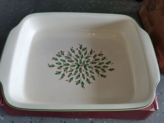 Brand new ceramic Christmas baking pot