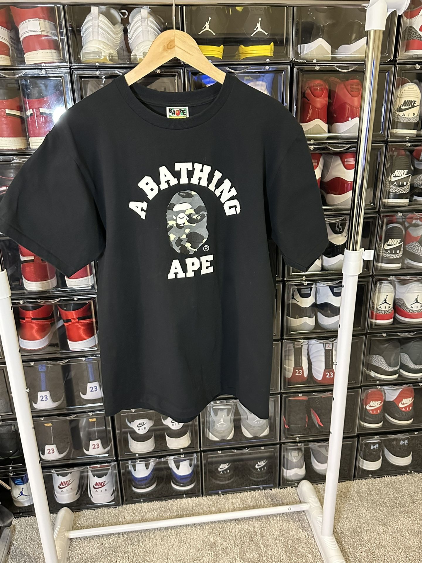 Lightly Used BAPE T Shirt Size:L (fits like a MEDIUM) 