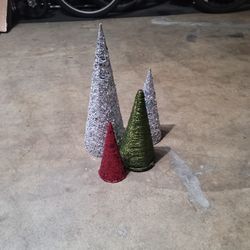 Individual Christmas Tree Decor