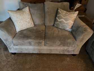 Couch set