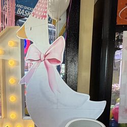 Goose cut out prop