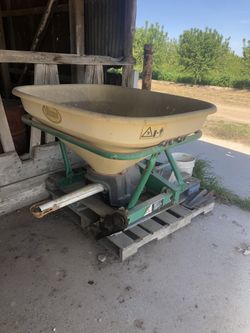 Vicon spreader