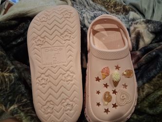 bebe girls size 2 pink clogs