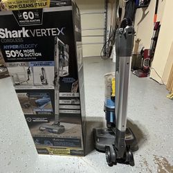 Shark Card less Vacuum Cleaner 