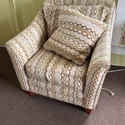 Kevin Charles Chair