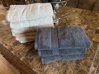 9 HAND TOWELS…3 HAVE BEEN WASHED ONCE/OTHERS ARE NEW