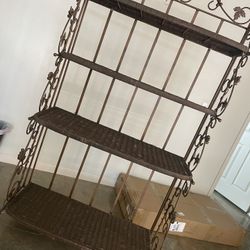 Large Wicker Shelve 