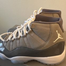 AIR JORDAN 11 RETRO