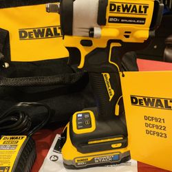 Dewalt 3/8 Brushless Impact 450lb Torque With Powerstack Battery New $270 Firm