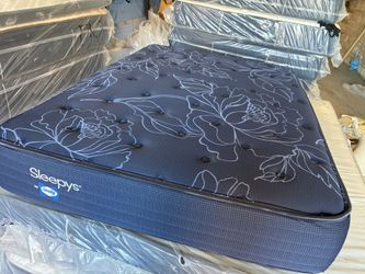 Sealy Sleepys Medium New Full Mattress