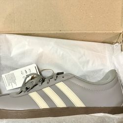 Brand new Adidas VL Court Base Men’s 9.5