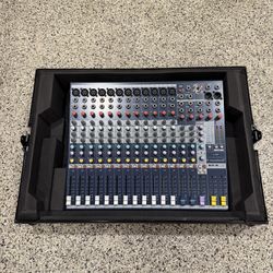 Soundcraft EFX12 12-channel Mixer with PROx case