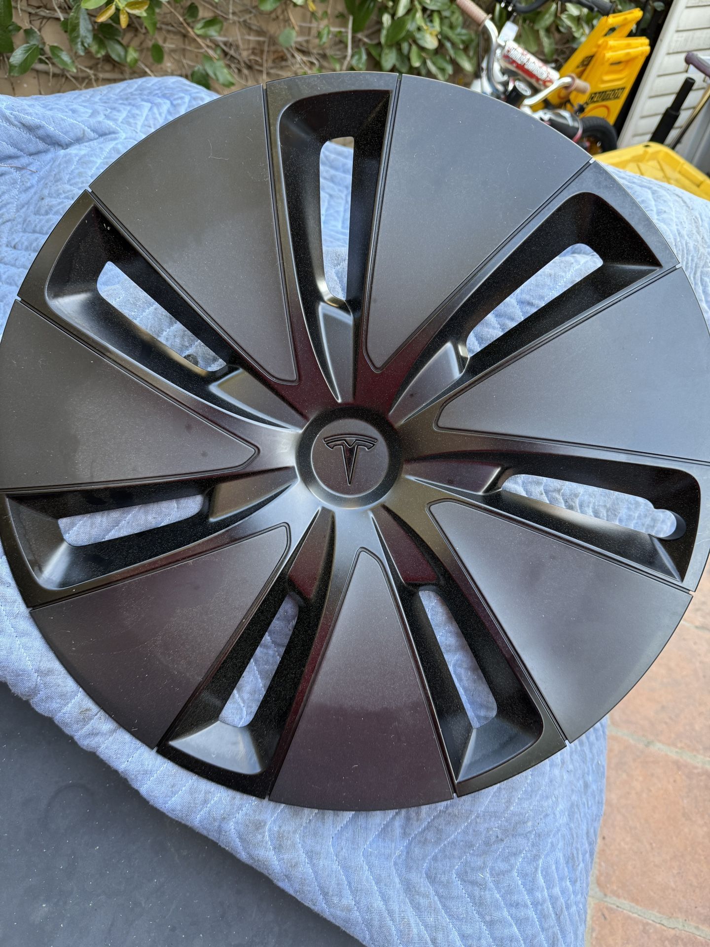 Tesla Hub Caps Wheels Covers X4