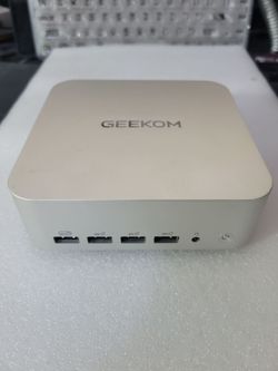 Geekom A7 Max Mini Gaming PC - Ryzen 9 7940HS and Radeon 780M - No RAM / SSD - Untested