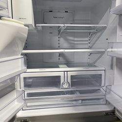 36 inch samsung refrigerator in good condition with 4 months warranty
