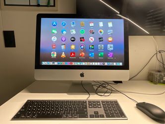 **Apple iMac 21.5” Late 2013. w/ Microsoft Office ** *macOS Catalina Version 10.15.8. *Price $ 190  *