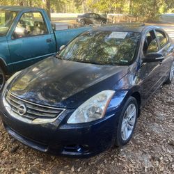 2010 Nissan Altima 140,000