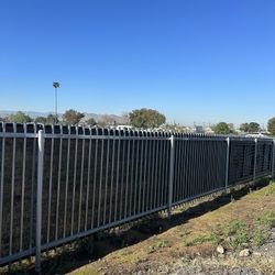 Fence / Gates