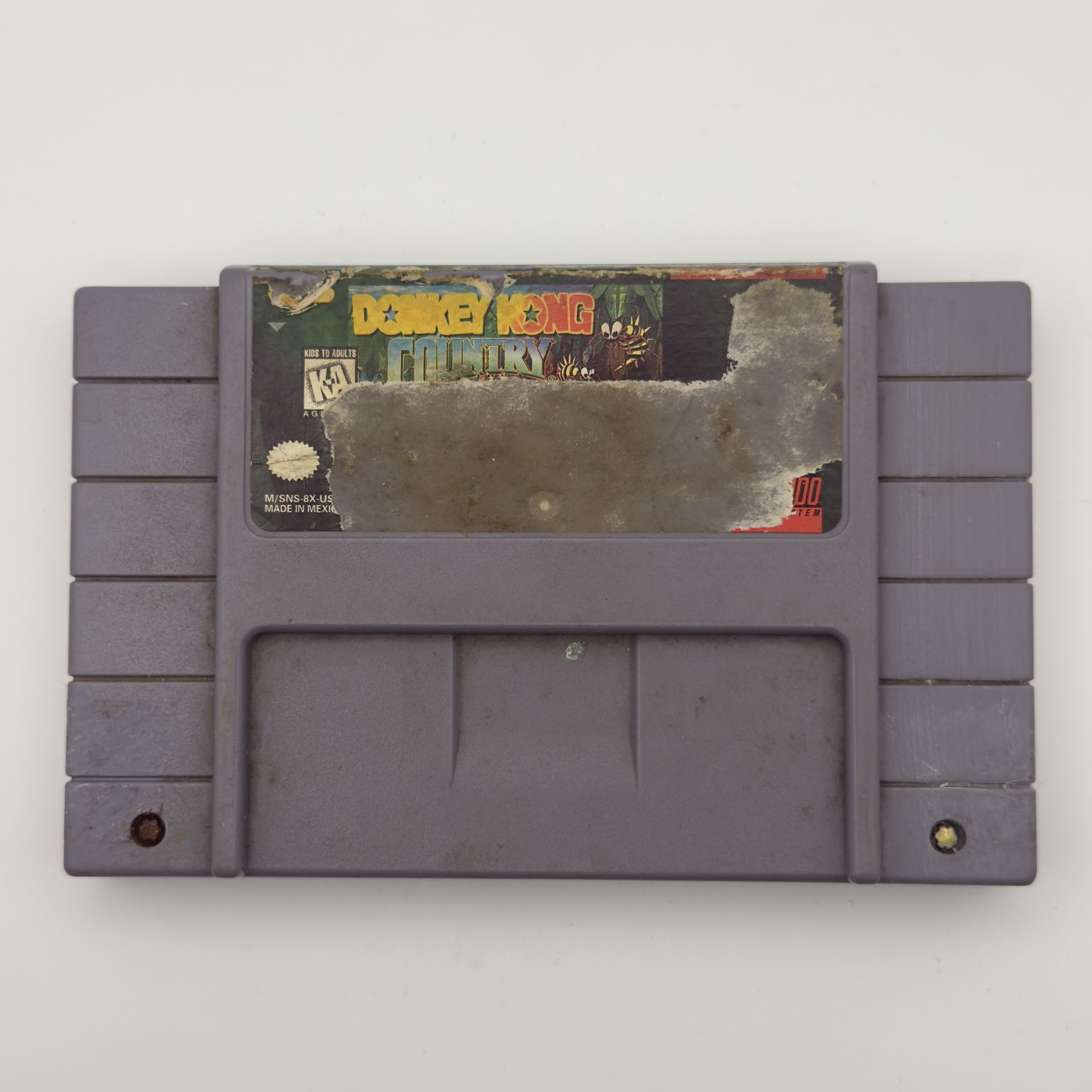 🦍 Donkey Kong Country (SNES Cartridge – Heavily Worn Label) 🍌🔥