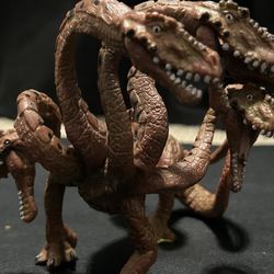 BATTAT 5 HEADED HYDRA TERRA ANTUU DRAGON 4.75”