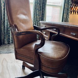 ANTEKS Executive Leather Chair